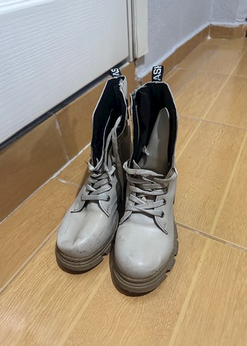 2K Krem Deri Tokalı Street Style Bot