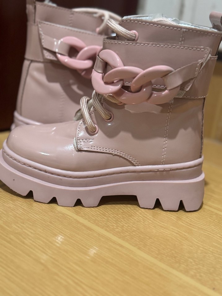 Zincir Detaylı Pembe Platform çocuk Bot - Görsel 3