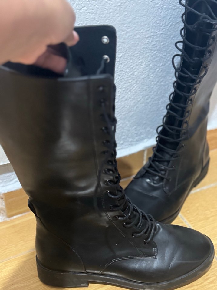 Siyah Deri Bağcıklı Gotik Stiletto Çizme - Görsel 2