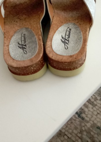 Gümüş Kadın Dolgu Topuklu Terlik - Görsel 4