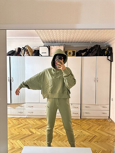 s Beden haki Renk Orijinal nike eşofman üst. Kapüşonlu sweatshirt