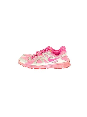 Nike Spor Ayakkabı %70 İndirimli.
