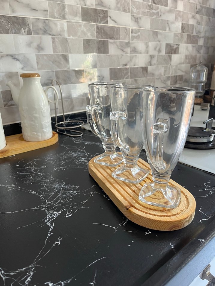 Bej Ahşap Tepside Parlak Cam Bardak Seti - Görsel 5