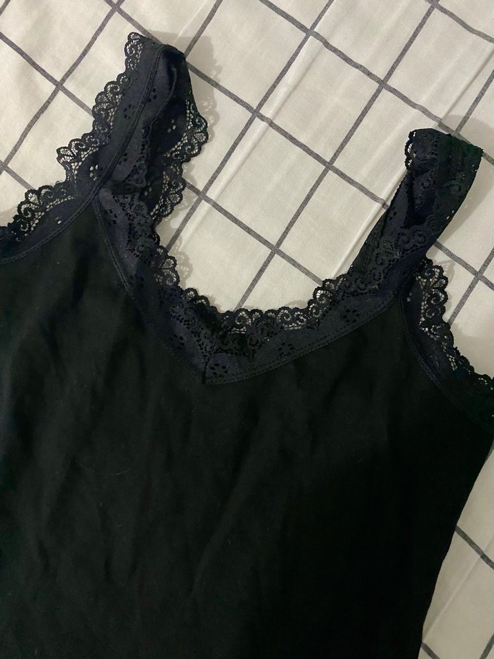 Dantel Detaylı Siyah V Yaka Kadın Body - Görsel 4