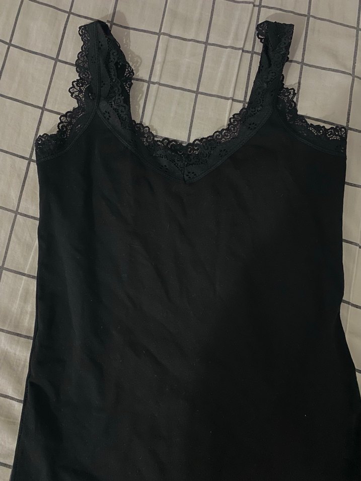 Dantel Detaylı Siyah V Yaka Kadın Body - Görsel 2