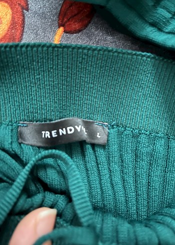 Uzun Kollu Yeşil Triko takım - Görsel 3