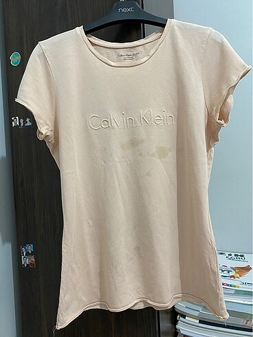 m Beden calvin klein tshirt