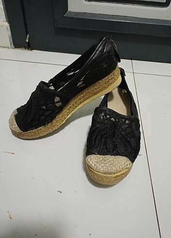 37 Beden Babet