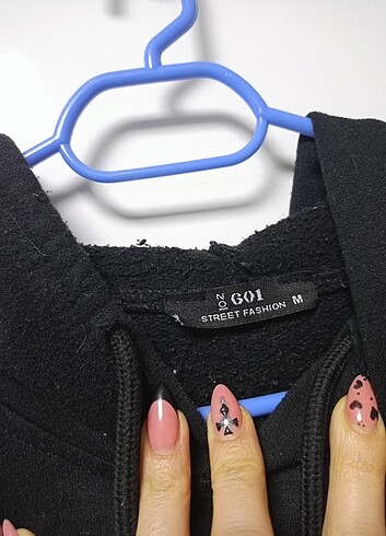 m Beden siyah Renk Kapşonlu siyah sweatshirt