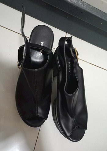 Kadın Siyah Goth Platform Topuklu Ayakkabı - Görsel 3