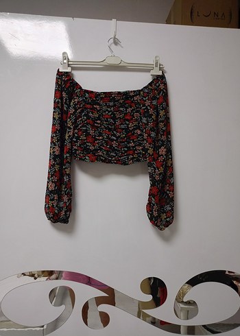 Çiçek Desenli Uzun Kollu Mini Bluz