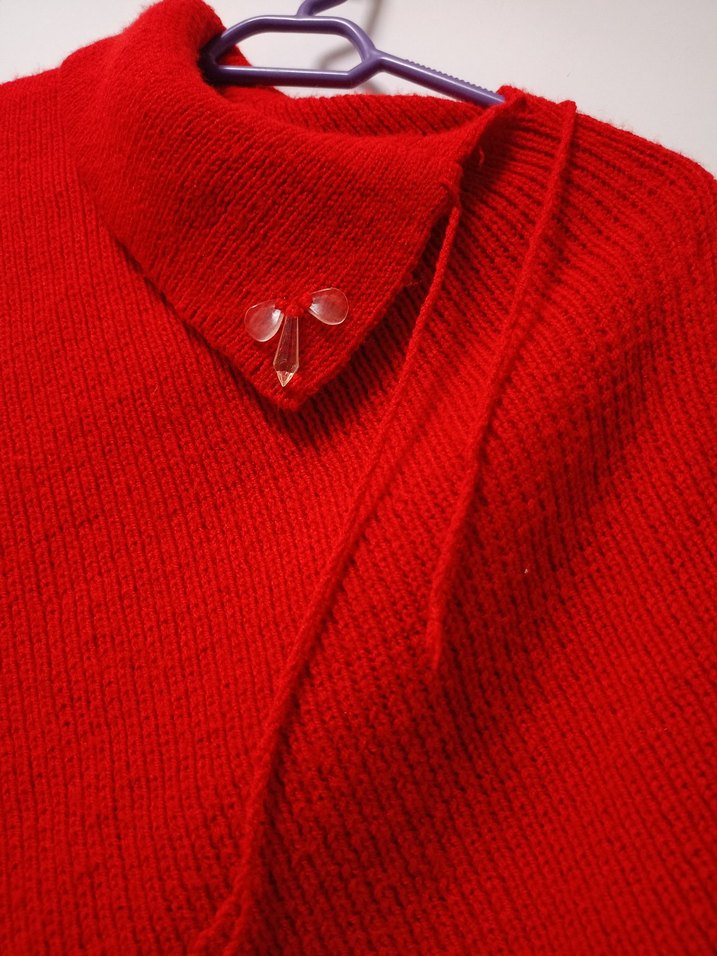 Nakışlı Kırmızı Örgü Kadın Panço - Görsel 3