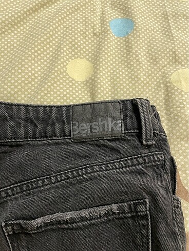 BERSHKA pantolon