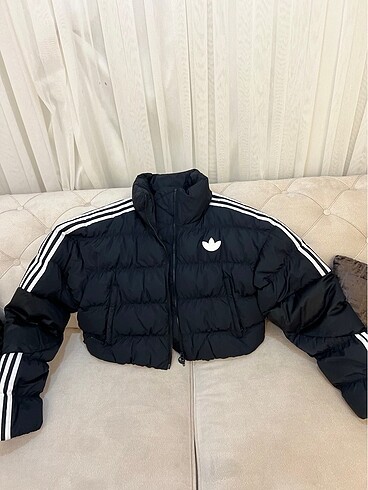 Adidas crop mont