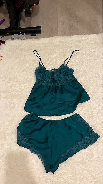 Victoria s Secret Orjinal saten gecelik