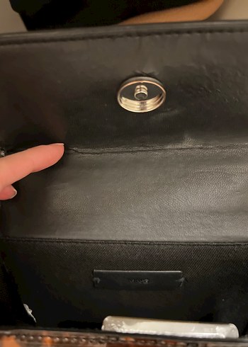 Zincir Detaylı Kahverengi Yılan Derisi Desenli Çanta - Görsel 3