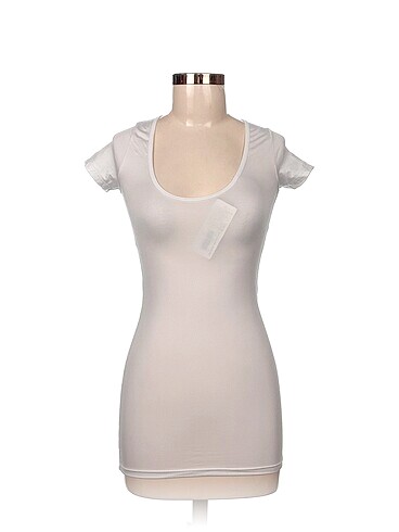 Diğer T-shirt %70 İndirimli.