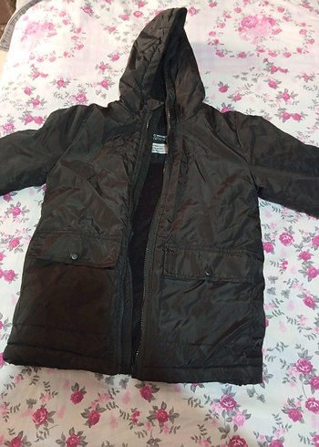 Siyah Kapüşonlu Fermuarlı Kadın Yelek - Görsel 3