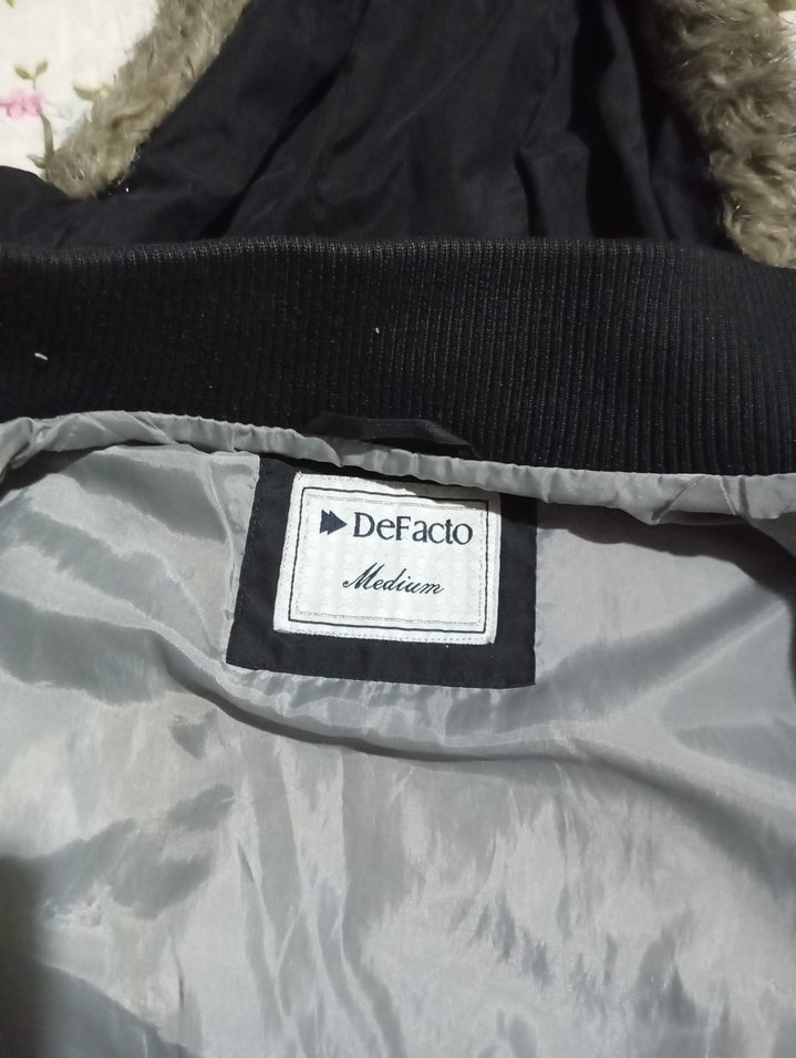 Gri Kapüşonlu Kürklü Kadın Yelek - Görsel 2