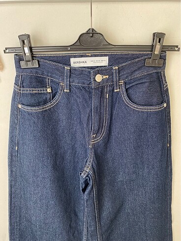 32 Beden lacivert Renk bershka jean