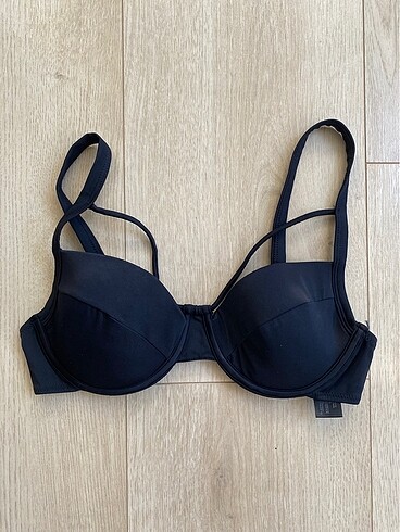 Bikini Üstü