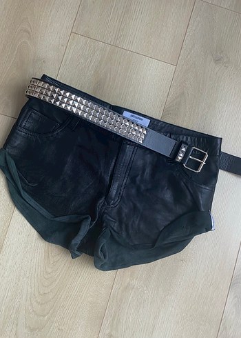 Siyah Gerçek Deri Mini Şort One Teaspoon - Görsel 2