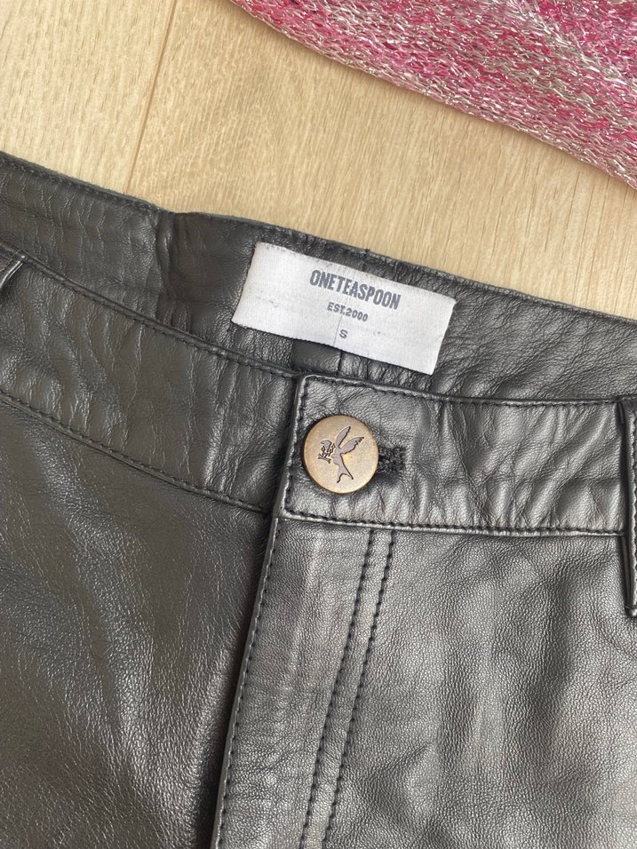 Siyah Gerçek Deri Mini Şort One Teaspoon - Görsel 4