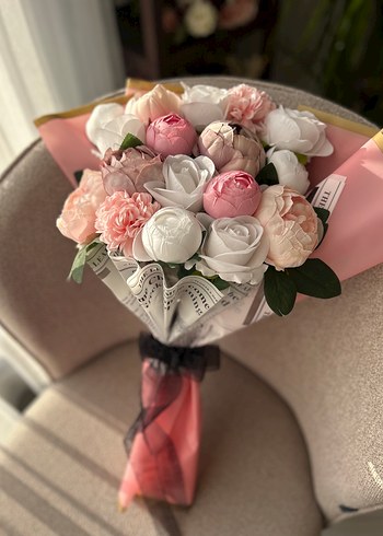 Çiçek Pastel Pembe Ve Beyaz Cicek Buketi