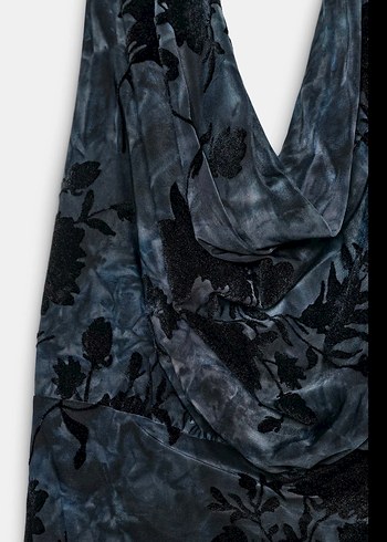 Siyah Drapeli Uzun Halter Yaka Elbise - Görsel 2