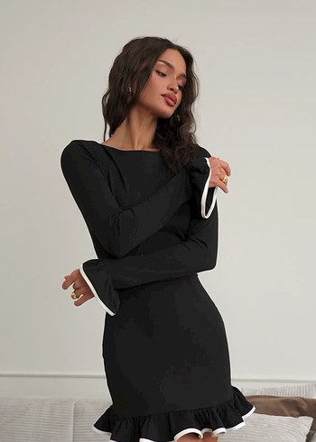 Siyahi Uzun Kollu Biye Ve Volan Detaylı Elbise - Görsel 2