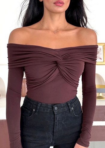 Kahverengi Madonna Yaka Uzun Kollu Düğüm Detaylı Bluz - Görsel 3