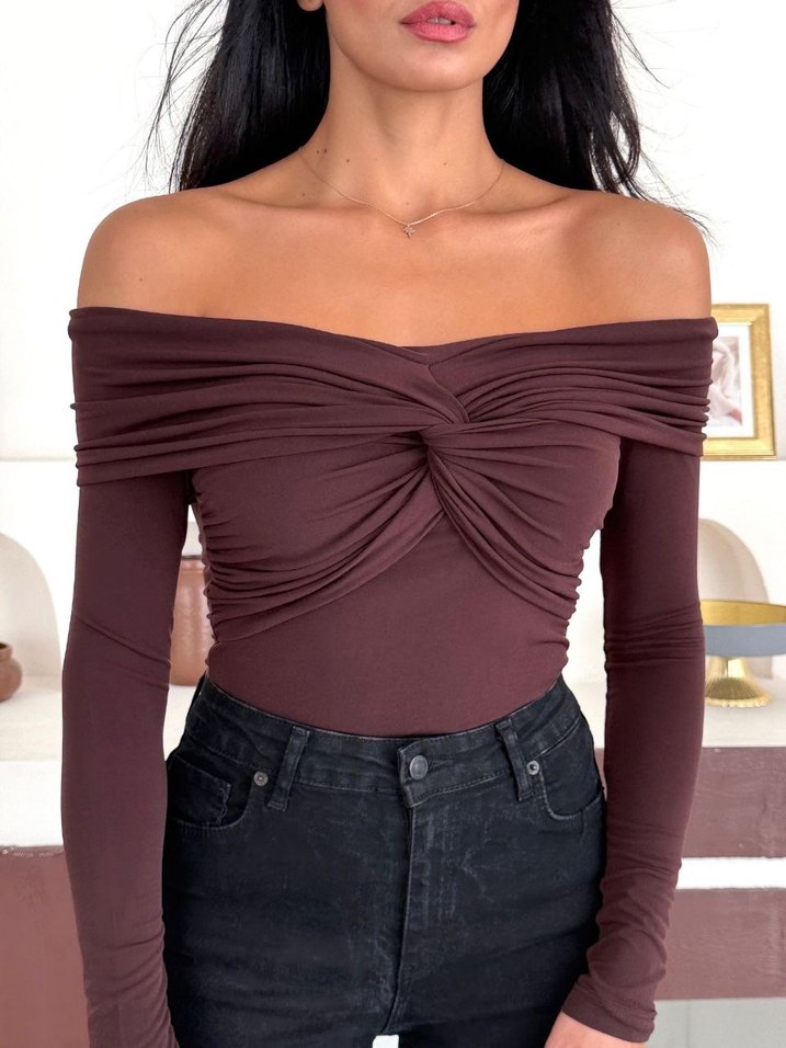 Kahverengi Madonna Yaka Uzun Kollu Düğüm Detaylı Bluz - Görsel 3