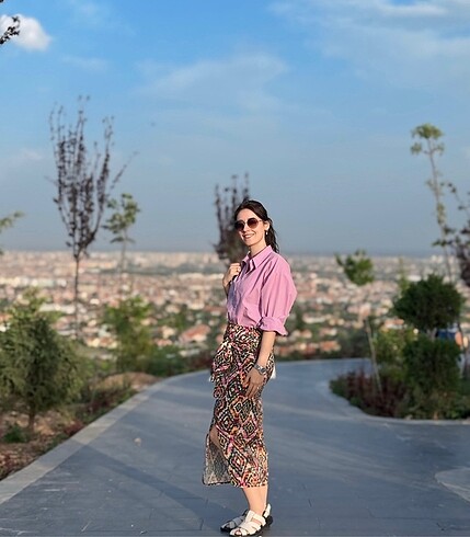 Etek pembe