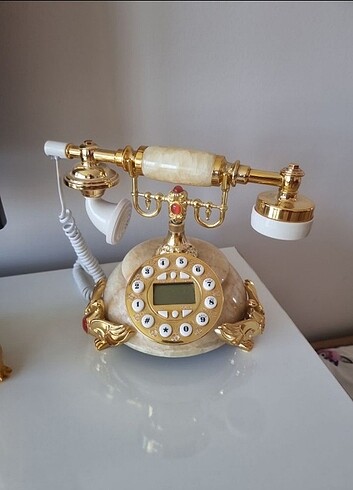Antika görünümlü telefon 