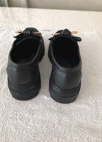 Hotiç Altın Tokalı Kadın Blok Loafer
