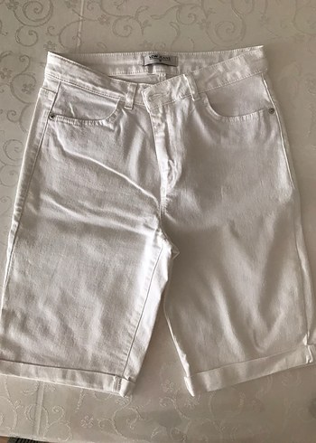 28 Beden LCW Jeans Kadın Beyaz şort