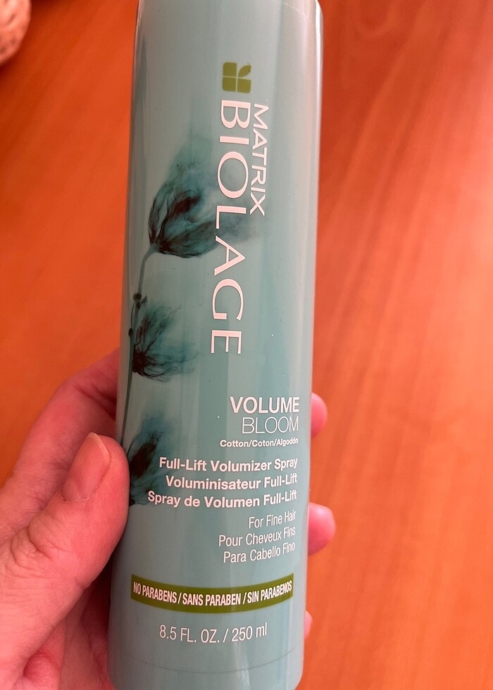 Matrix Biolage Volume bloom saç spreyi - Görsel 3