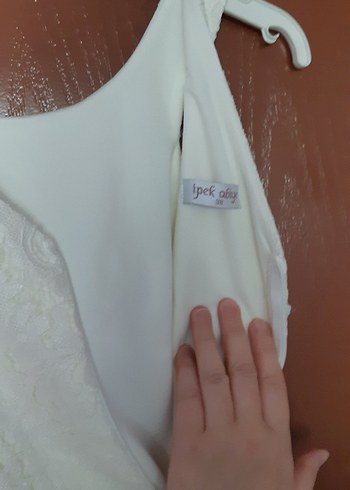 38 Beden beyaz Renk diz üstü arkası uzun dantel nikah elbisesi