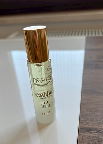 Esila Ersağ Kadın Parfümü 15 ml