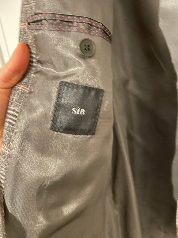 Erkek Gri Düğmeli Klasik Kesim Takım Elbise - Görsel 5