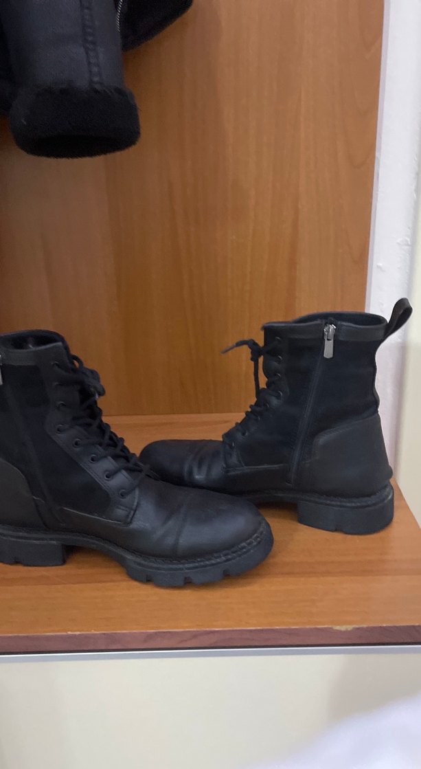 Siyah erkek bot - Görsel 4