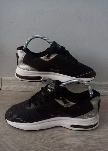 38,5 Beden siyah Renk Nike air 