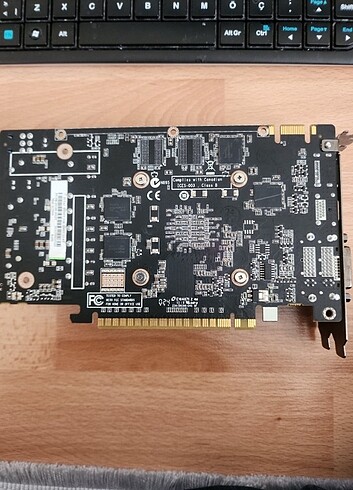Beden Renk Zotac GTS450 AÇIKLAMA