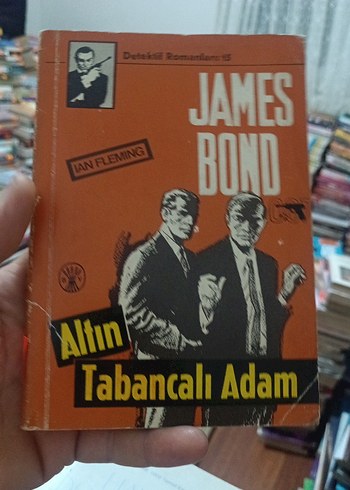 Altın Tabancalı Adam - Ian Fleming