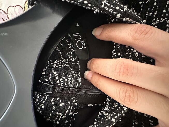 Tüvit özel tasarım şık siyah arkası seyyar kapaklı tulum - Görsel 8