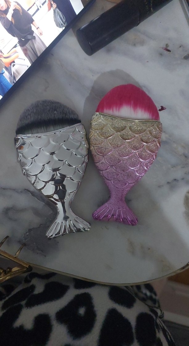 Renkli Balık Kuyruğu Makyaj Fırçaları - Görsel 3