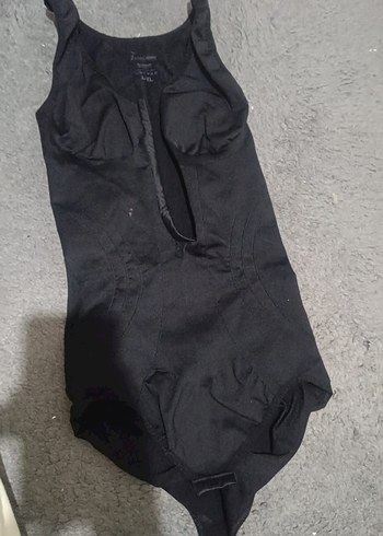 Siyah V Yakalı Kolsuz Kadın Tulum - Görsel 2