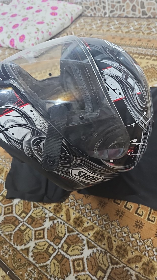 SHOEI Siyah Parlak Baskılı Motosiklet Kaskı - Görsel 2
