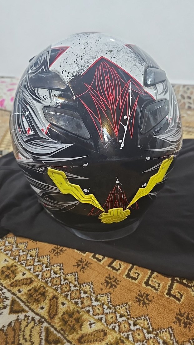 SHOEI Siyah Parlak Baskılı Motosiklet Kaskı - Görsel 4