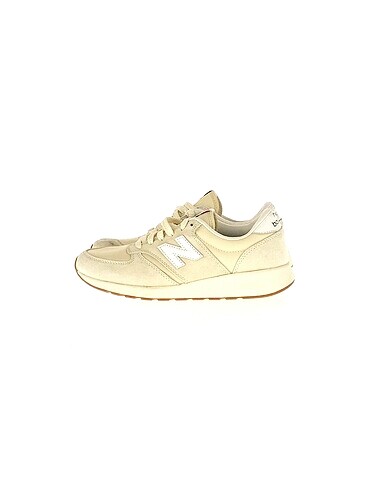 New Balance Spor Ayakkabı %70 İndirimli.